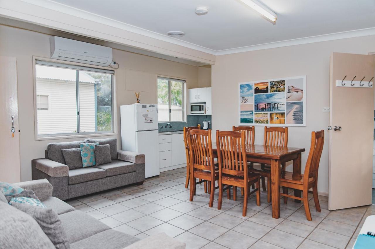 Dongara Hotel Motel Exterior photo